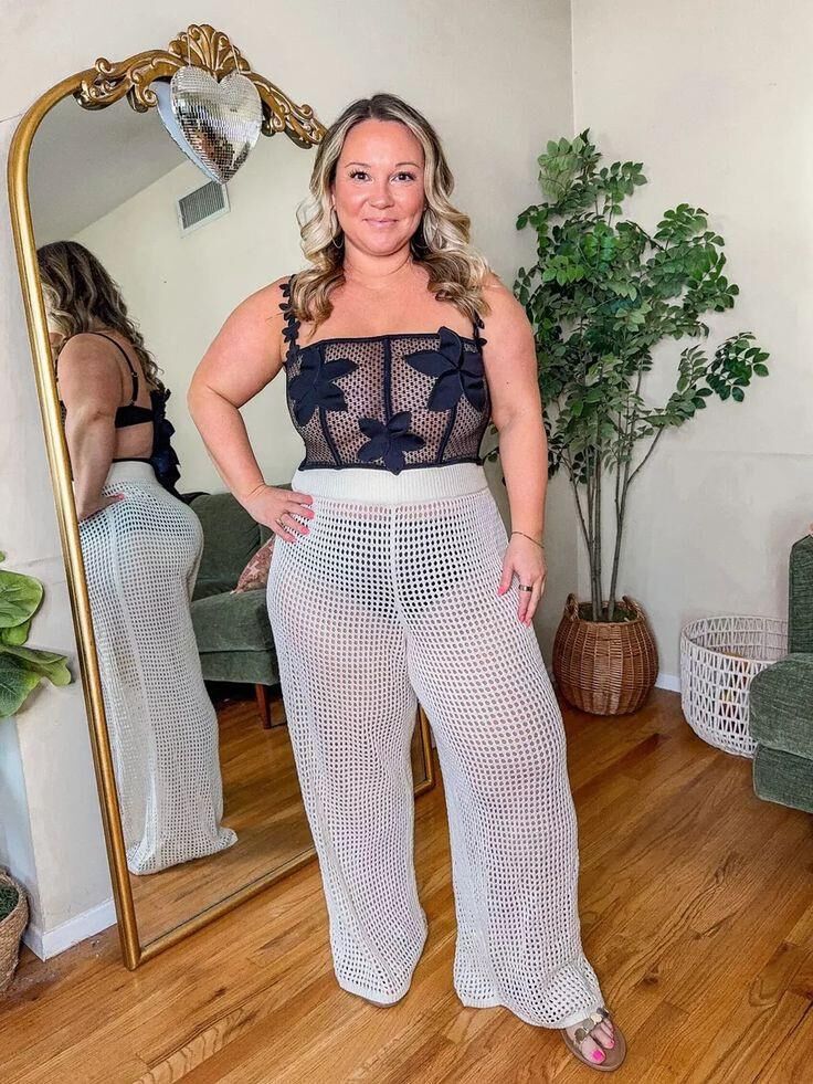 P interest In Beauty Focus on Blonde Milf Pawg Model