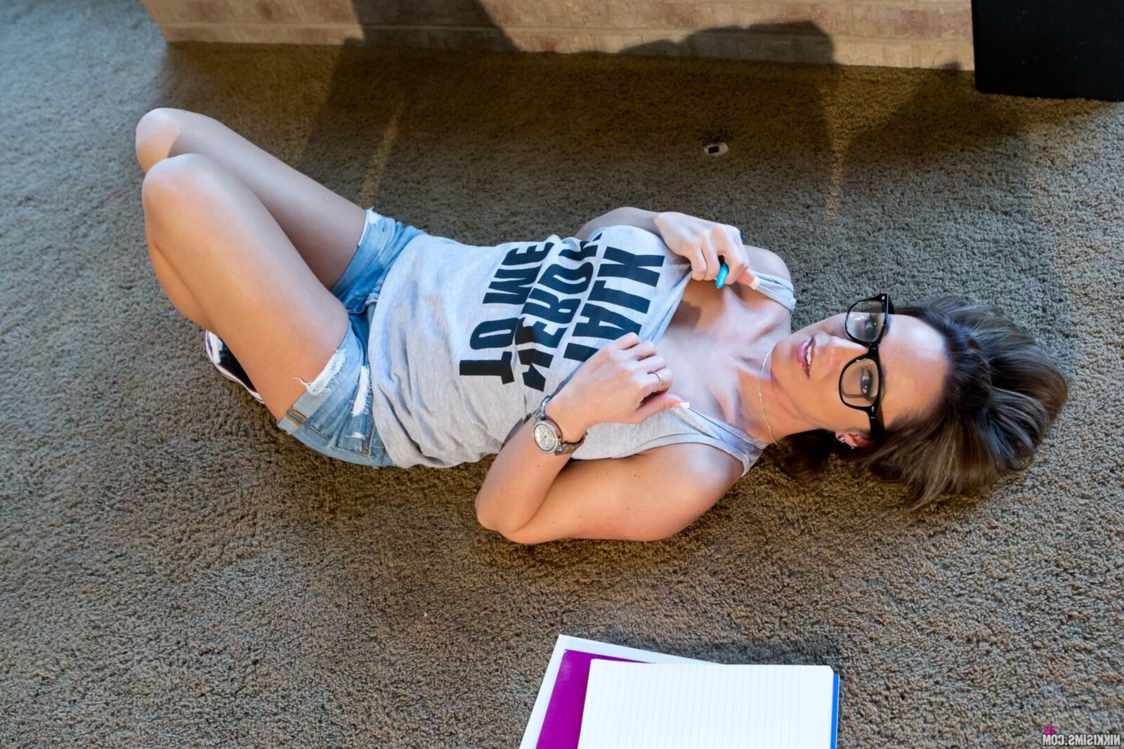 Nikki Sims reden nerdy