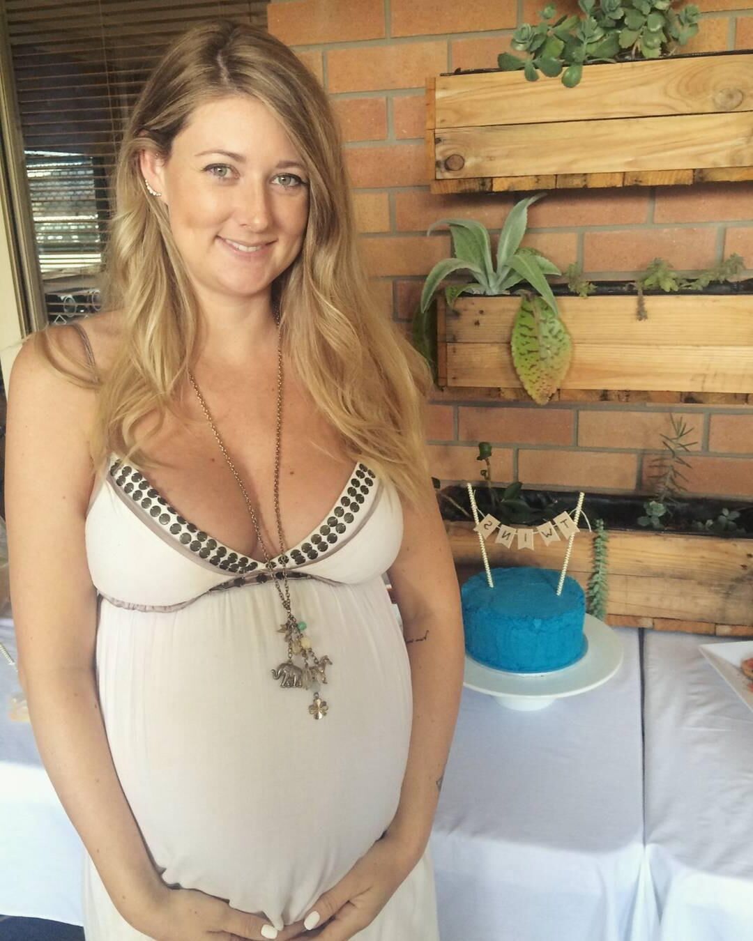 Yummy Preggo Amateurs 
