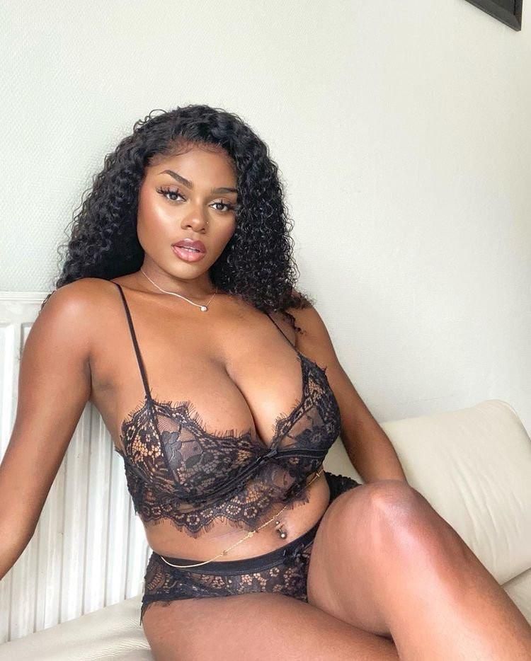 Ebony big tits