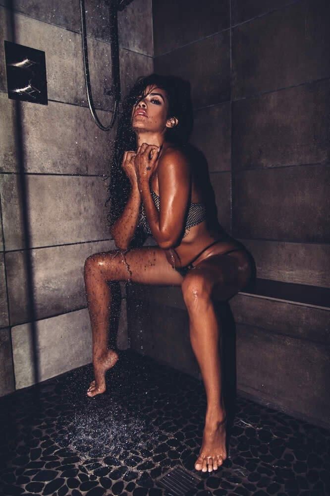 Daisy Marie wet and wild