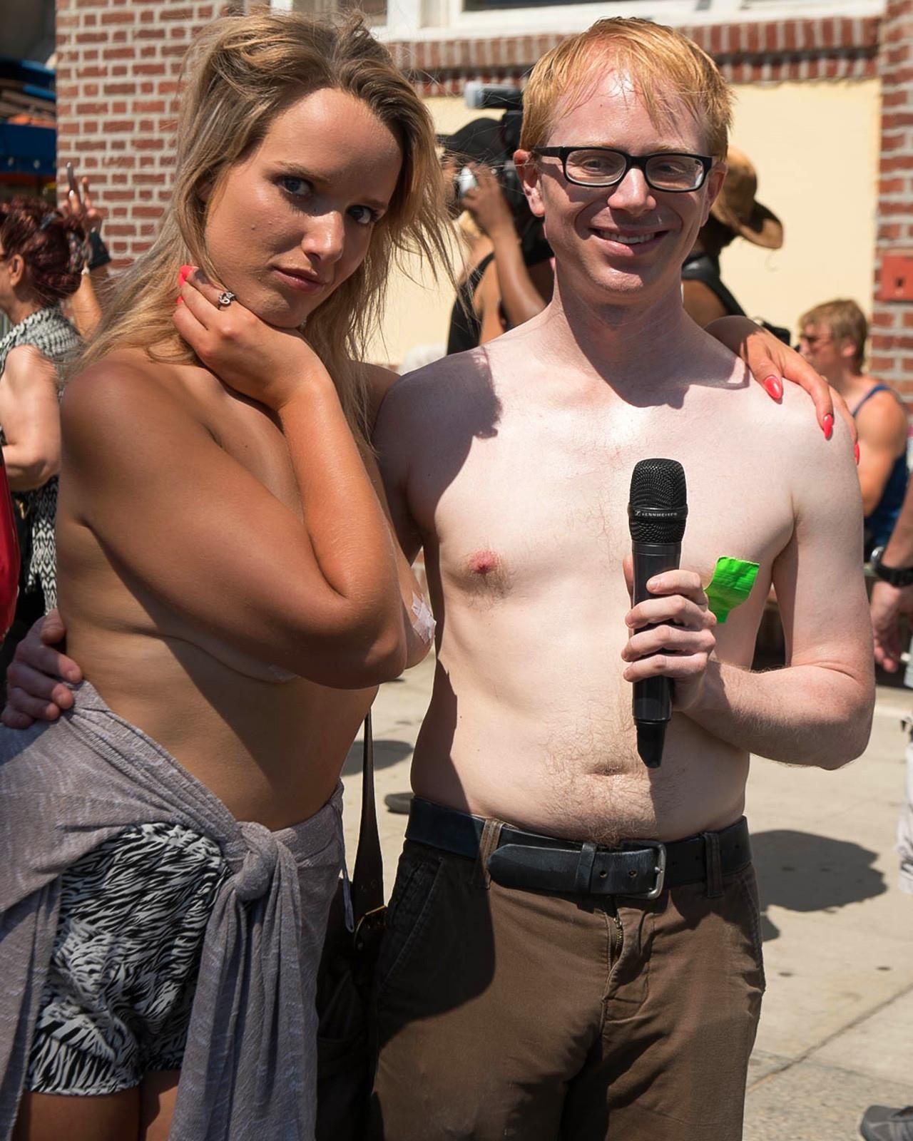 Sexy chubby women (Busty Women on Streets BBW)