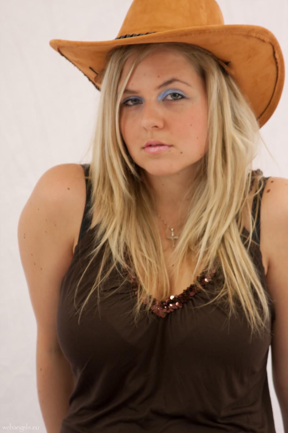 Alexandra Big tits cowgirl