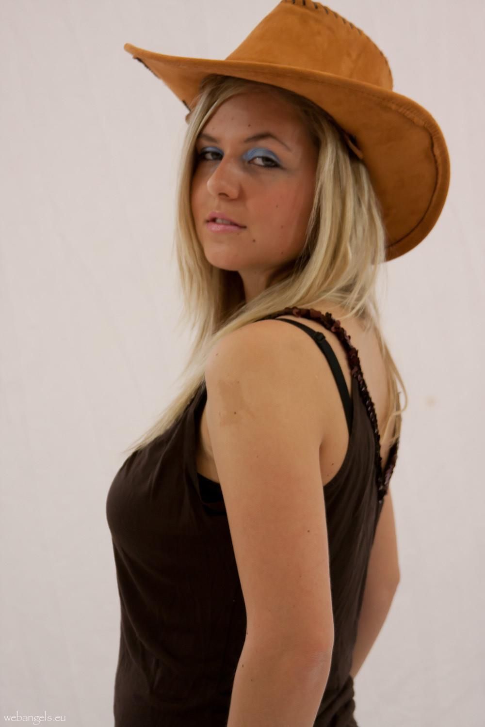 Alexandra Big tits cowgirl
