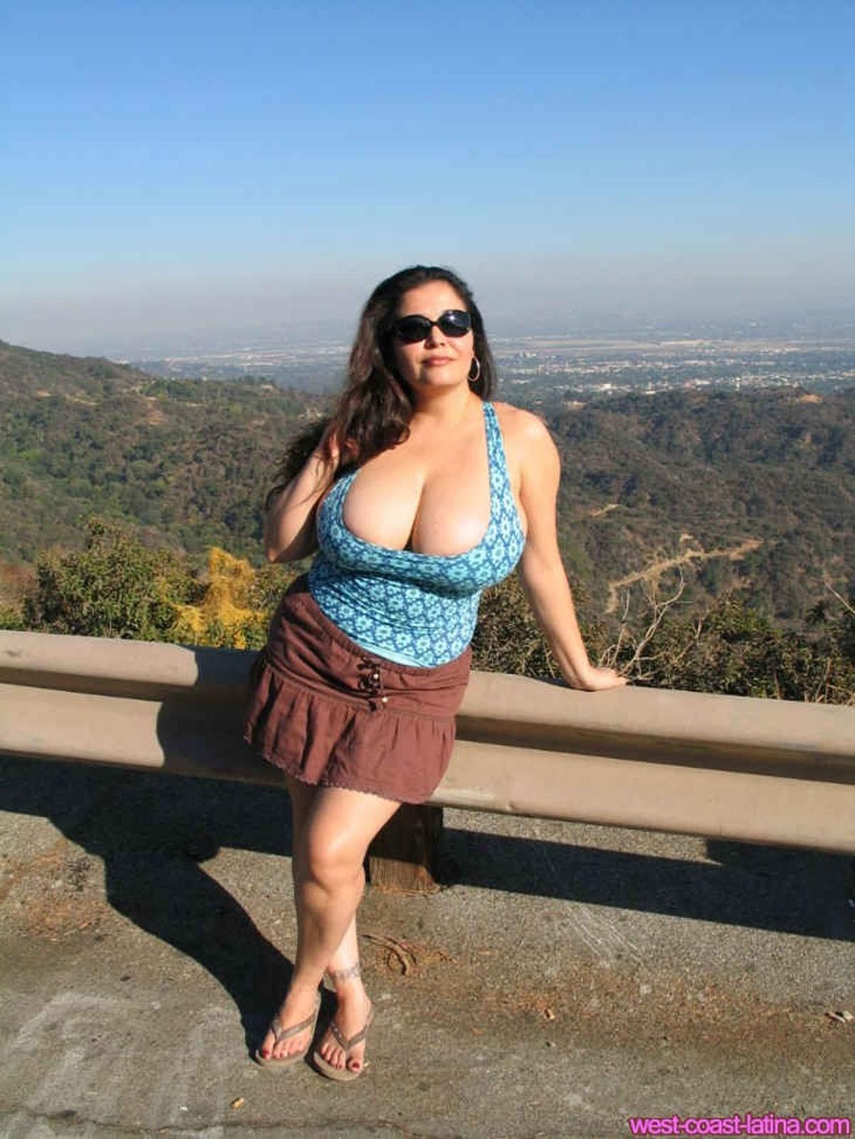Dulcea Mexican Latina Beauty Flashes Her Chichis on a Highway