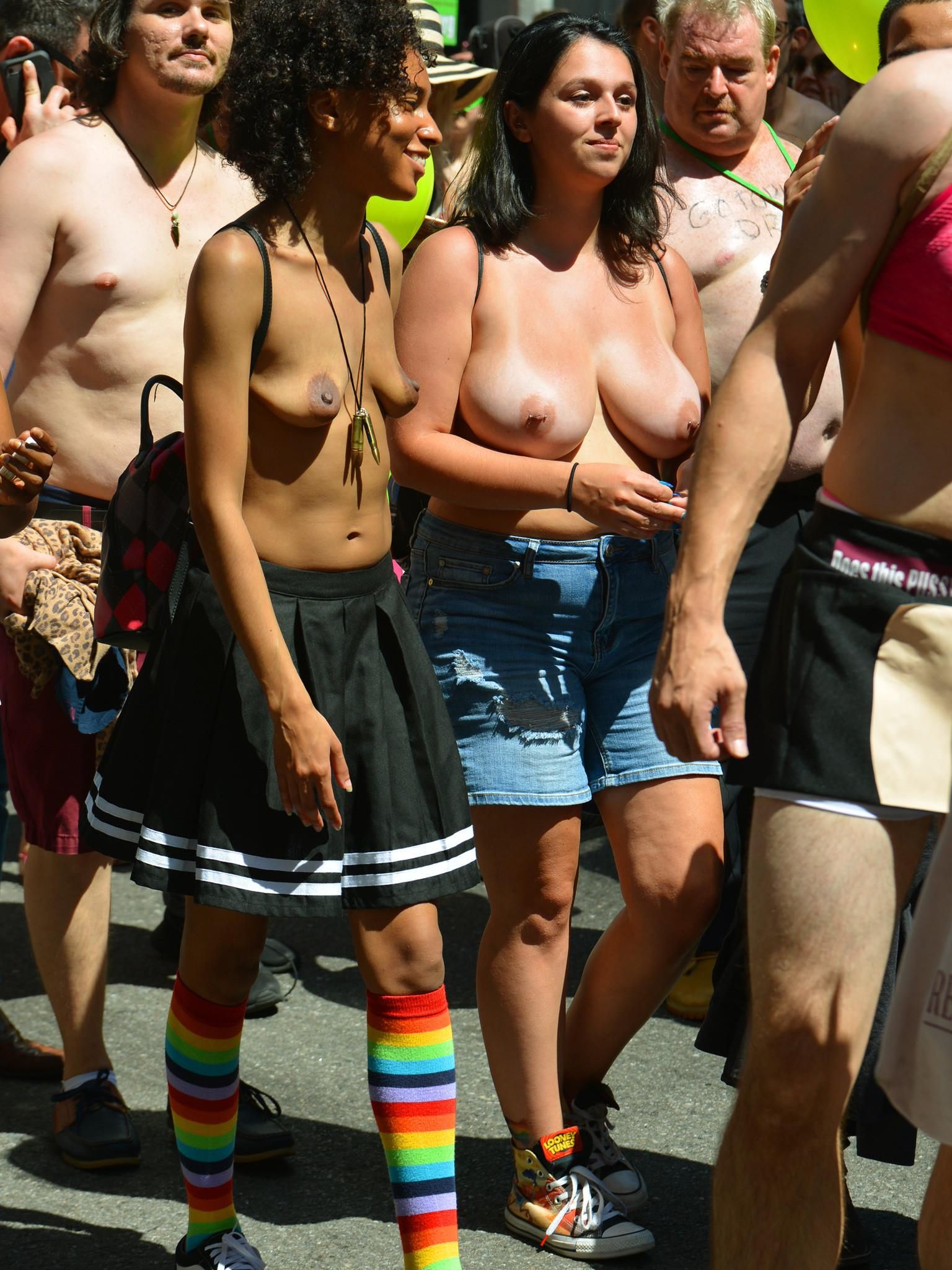 Sexy chubby women (Busty Women on Streets BBW)