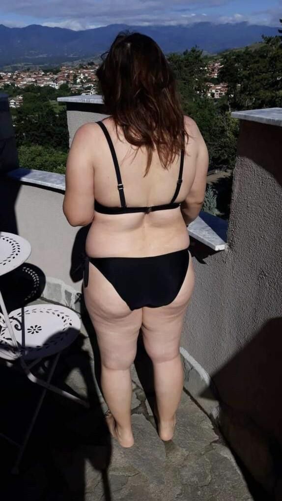 yo Horny MILF