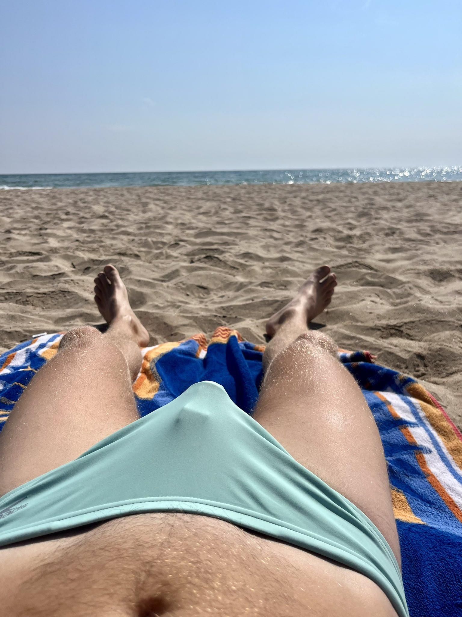 Beach Girls 