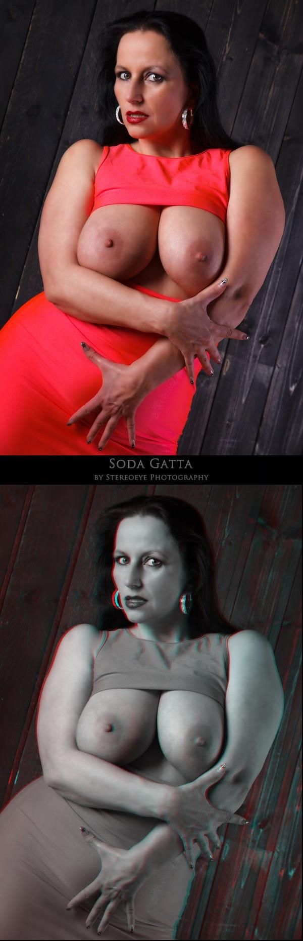 Soda Gatta Deutsch kurviges Sanduhrmodell