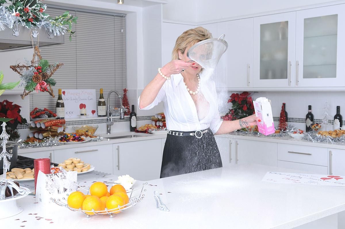 Gill Ellis Young (Lady Sonia) Housewife Covered In Flour