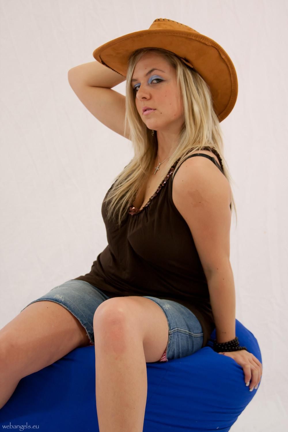 Alexandra Big tits cowgirl