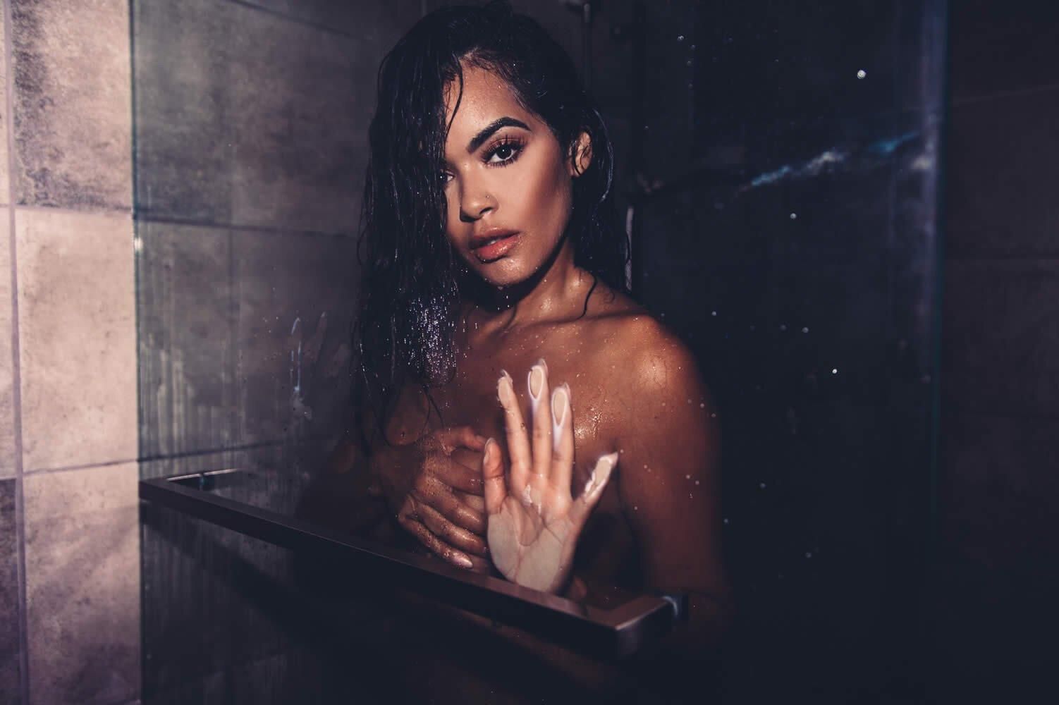 Daisy Marie wet and wild
