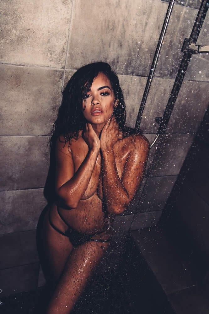Daisy Marie wet and wild
