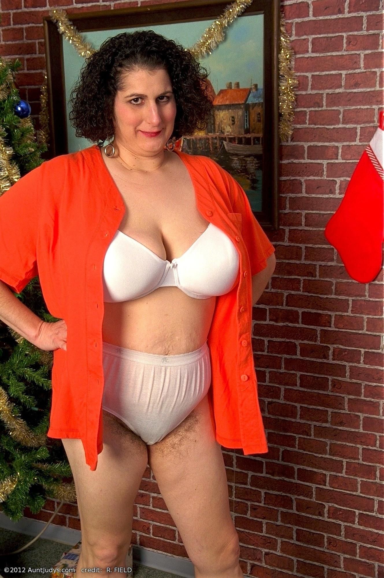Big Boner for Hairy Mature Becky