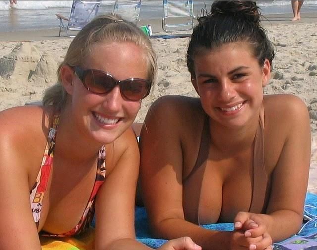 Beach Girls 