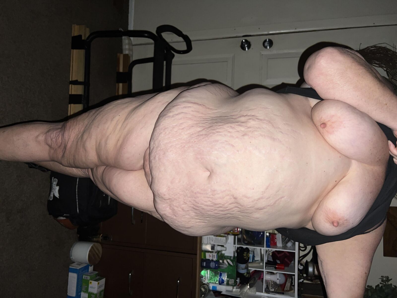 BBW wife's big tits and long nipples