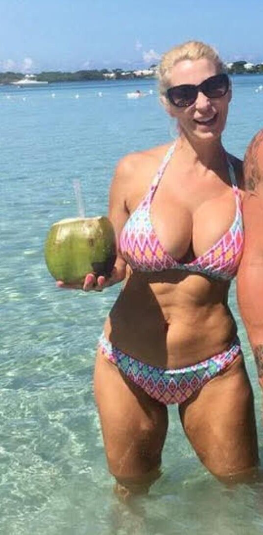 Ultimative echte Bimbo Milf Mutter