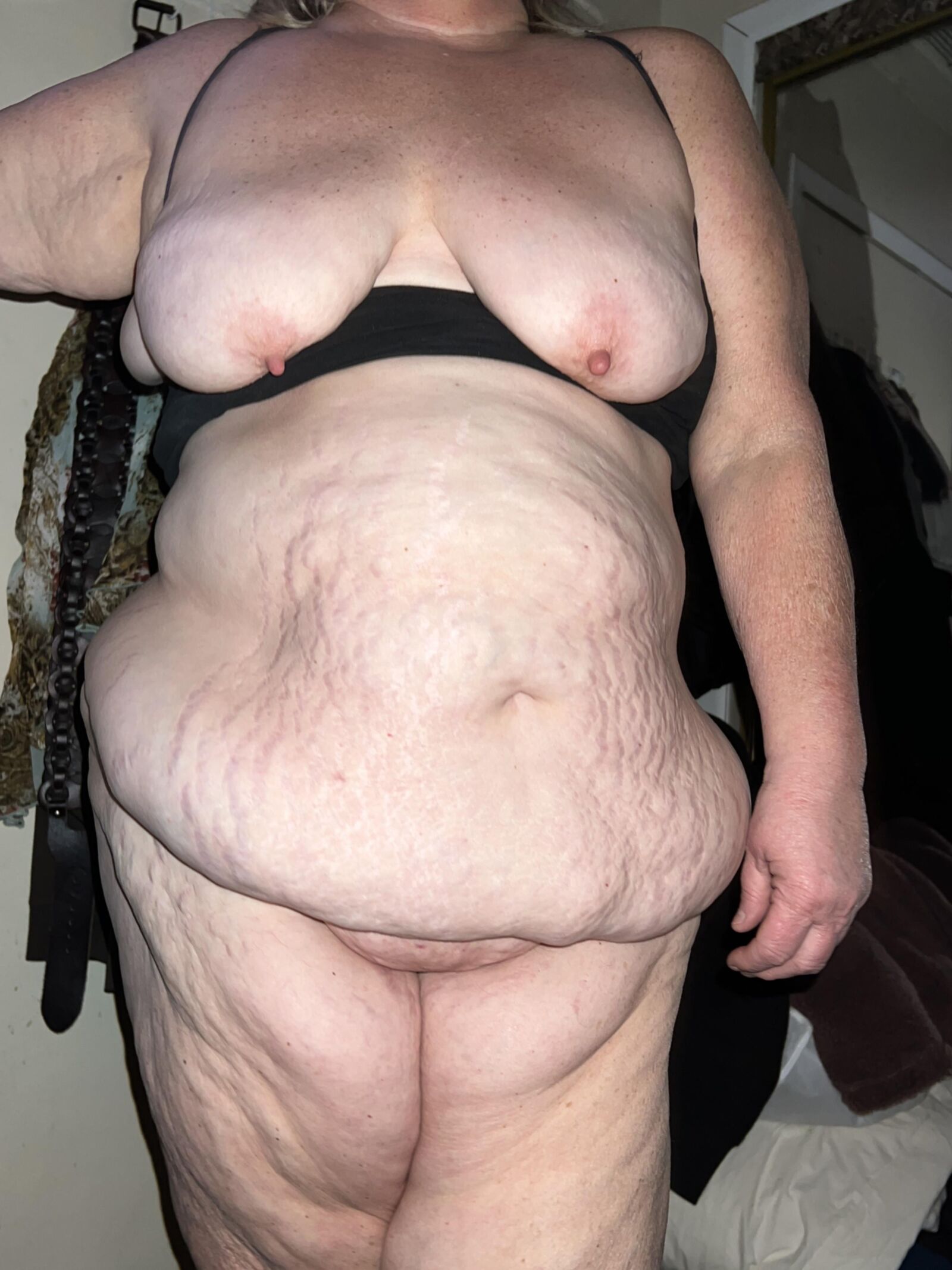 BBW wife's big tits and long nipples