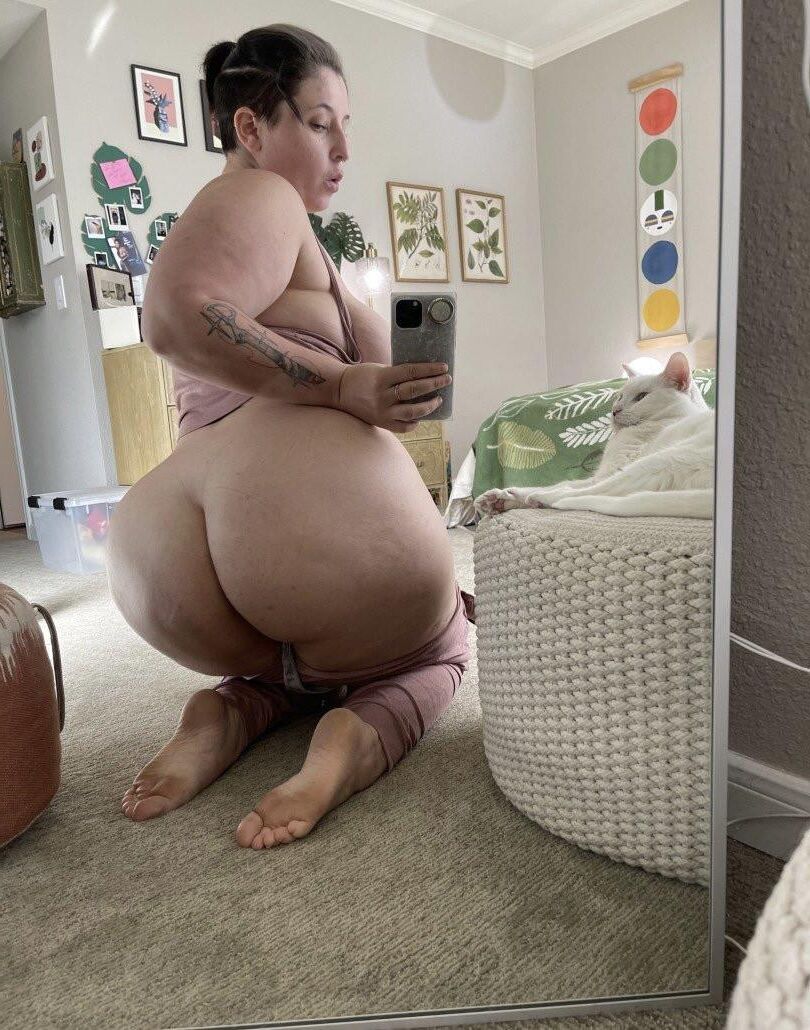 Unknow BBW 