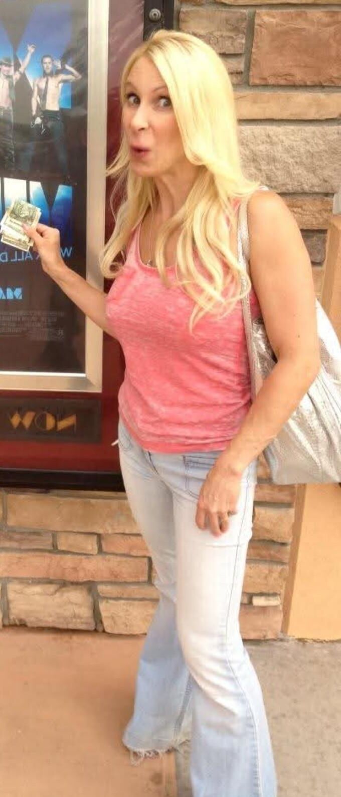 Ultimative echte Bimbo Milf Mutter