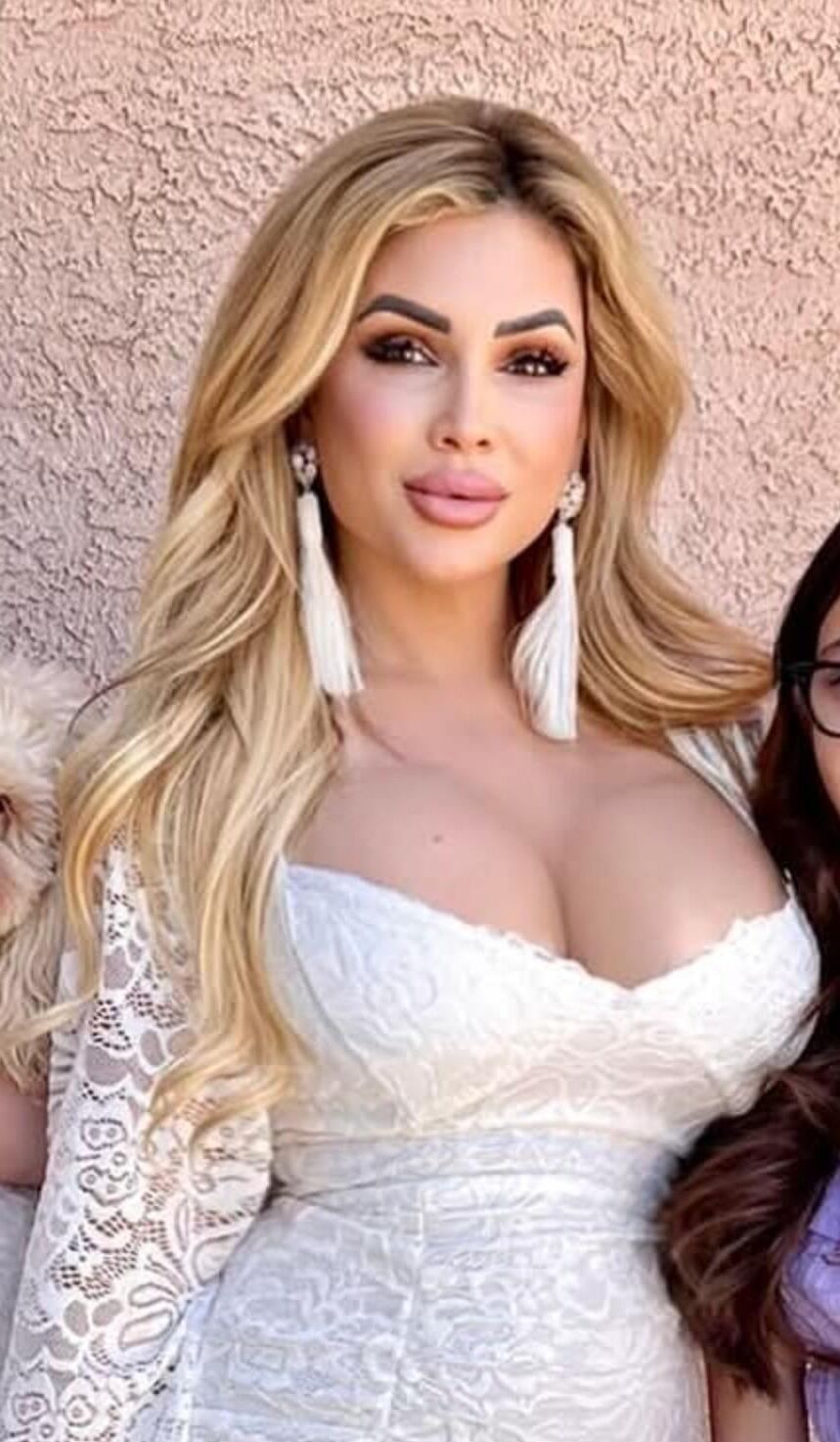 究極のBimbo Milf Mom