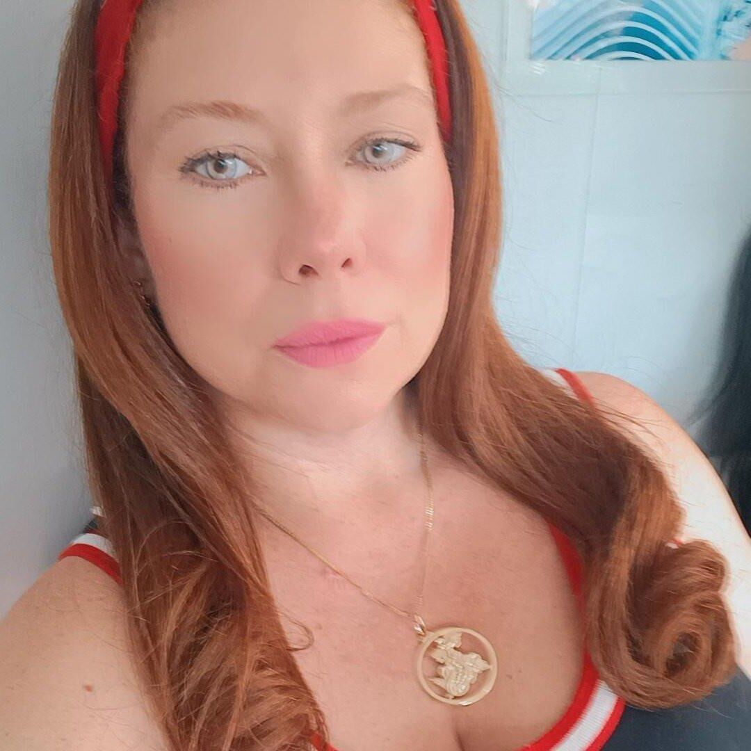 Grazy Big Butt Huge Boobs Brazilian Redhead Milf Mixed Hot Shots