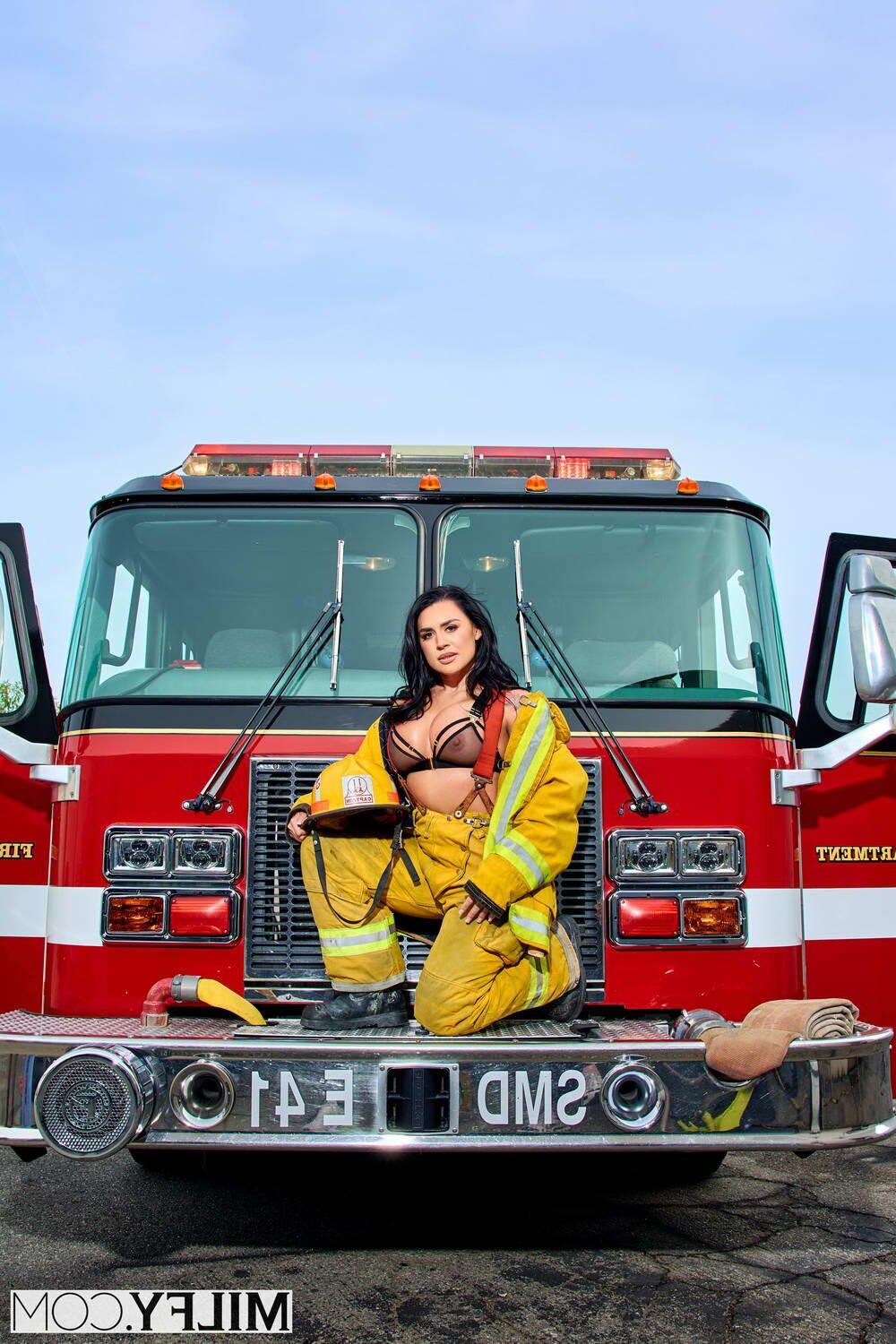 Eva Angelina Ja Chef
