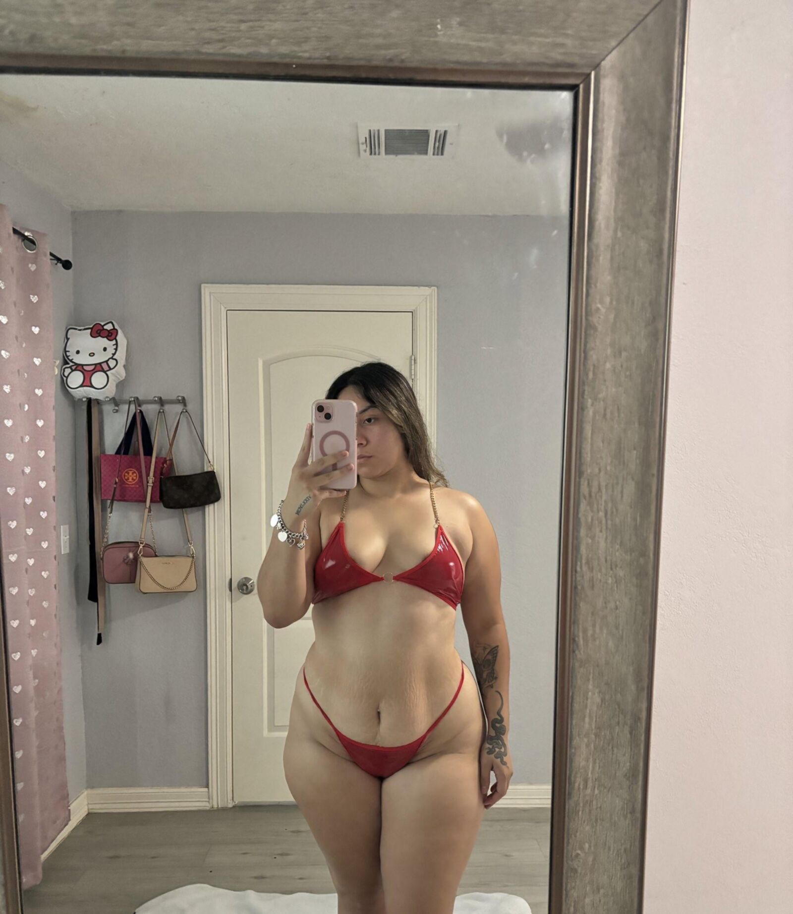 Mami Big Ass Big Titten sexy brünette Latino Frau gemischte heiße Fotos