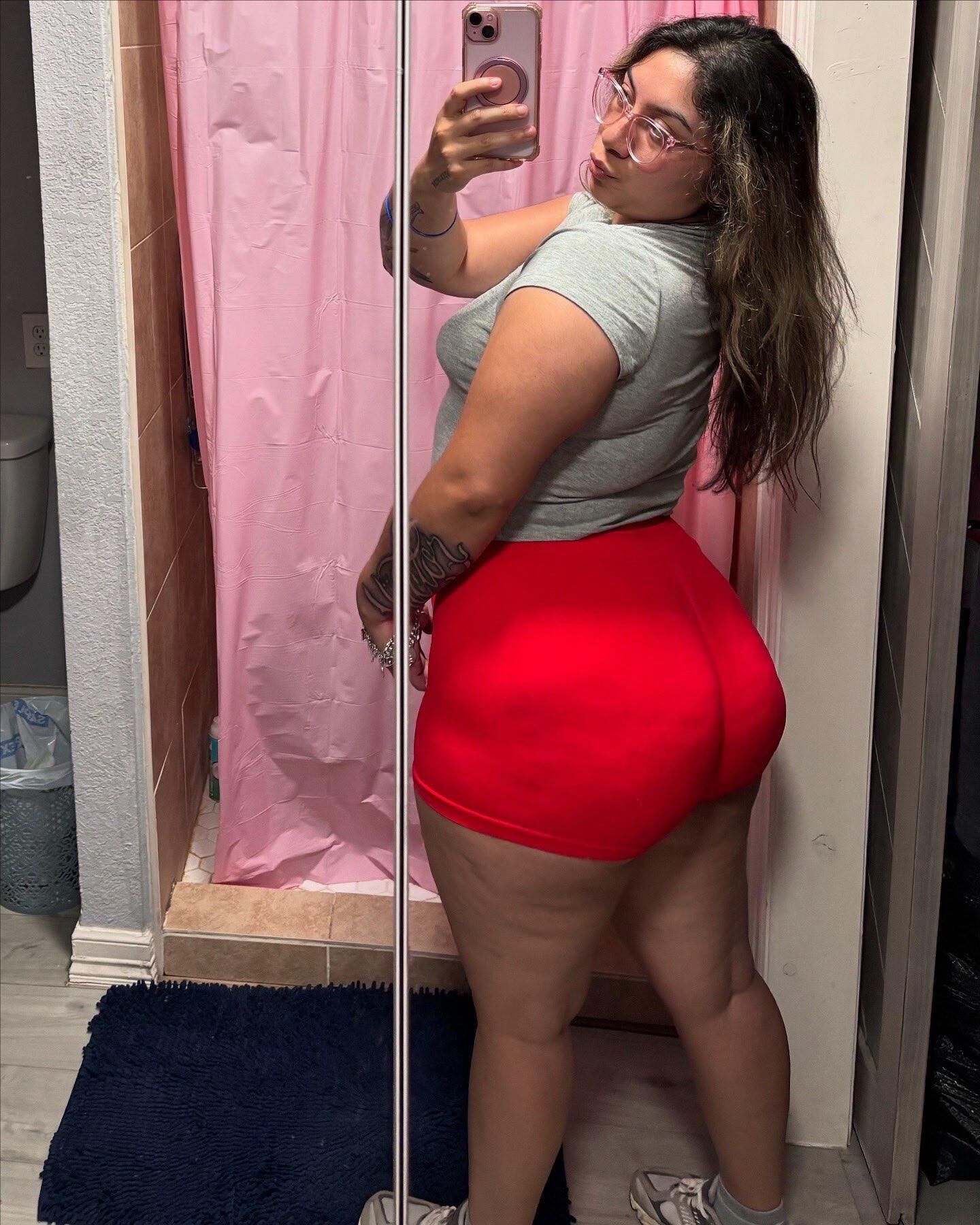 Mami Big Ass Big Titten sexy brünette Latino Frau gemischte heiße Fotos