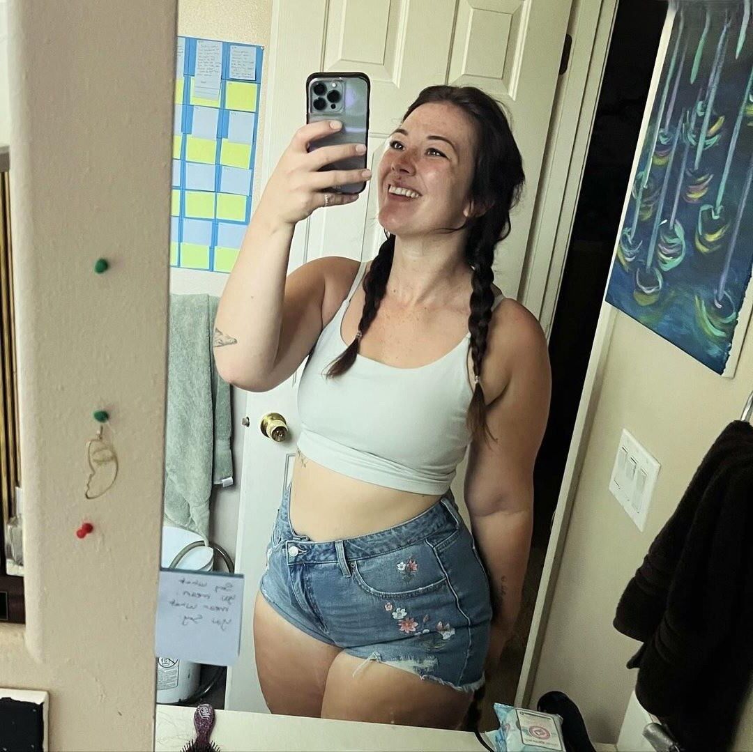 Kalis Big Ass Big Boobs BBW Brünette Mädchen gemischte heiße Schüsse