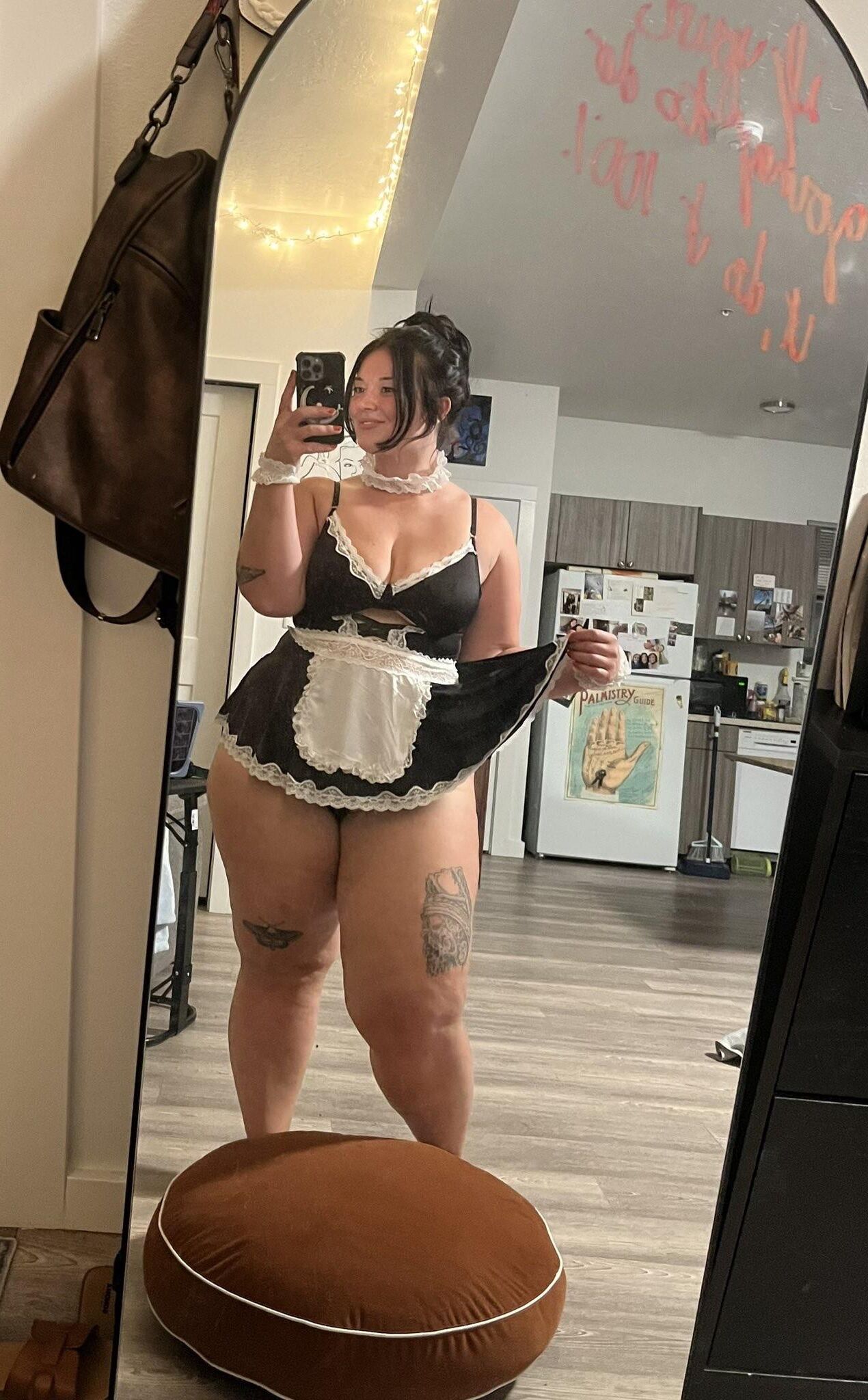 Kalis Big Ass Big Boobs BBW Brünette Mädchen gemischte heiße Schüsse