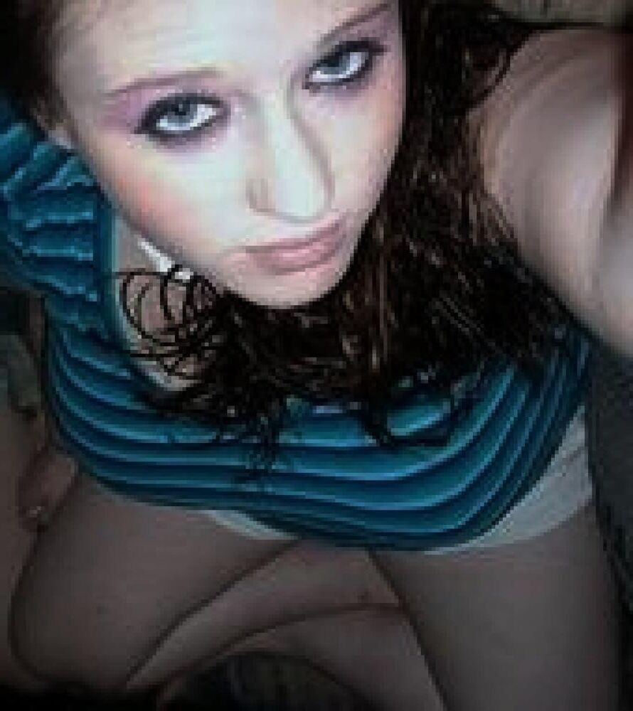 写真を投稿するだけで楽しんでいます