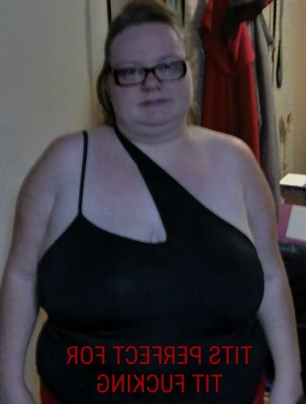 写真を投稿するだけで楽しんでいます