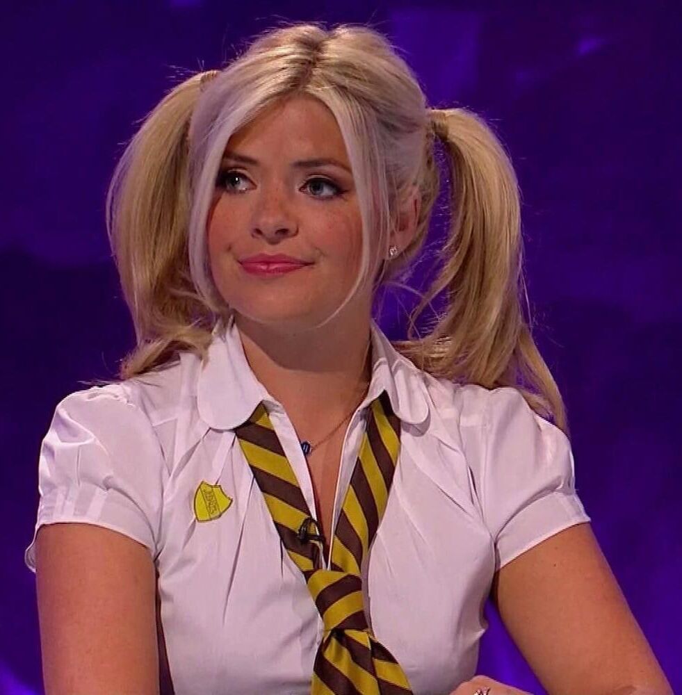 Holly Willougby School Uniform