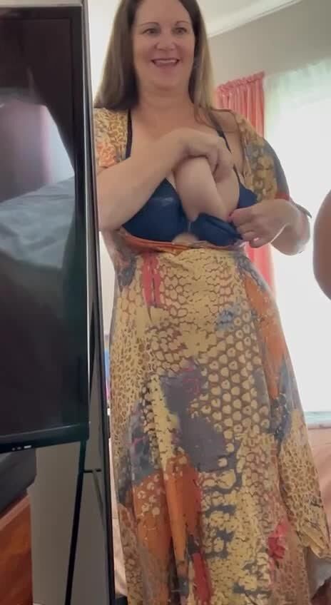Vollbusiger Amateur Gilf Shelly