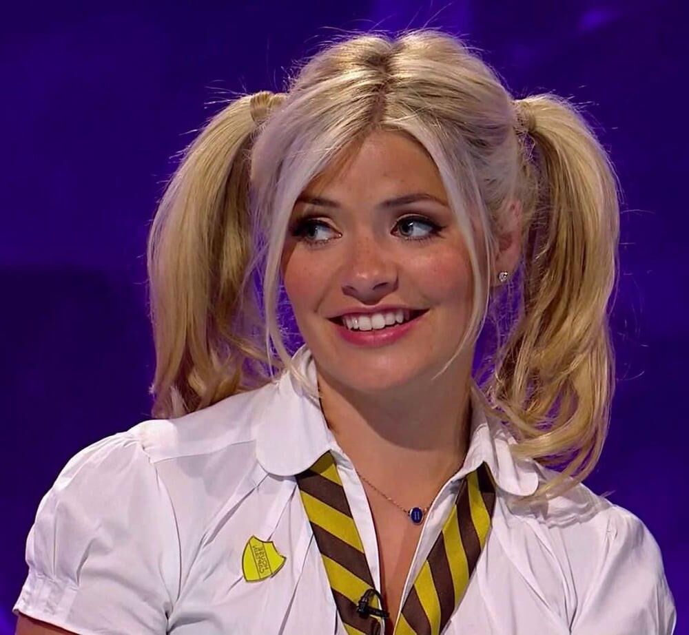 Holly Willougby School Uniform
