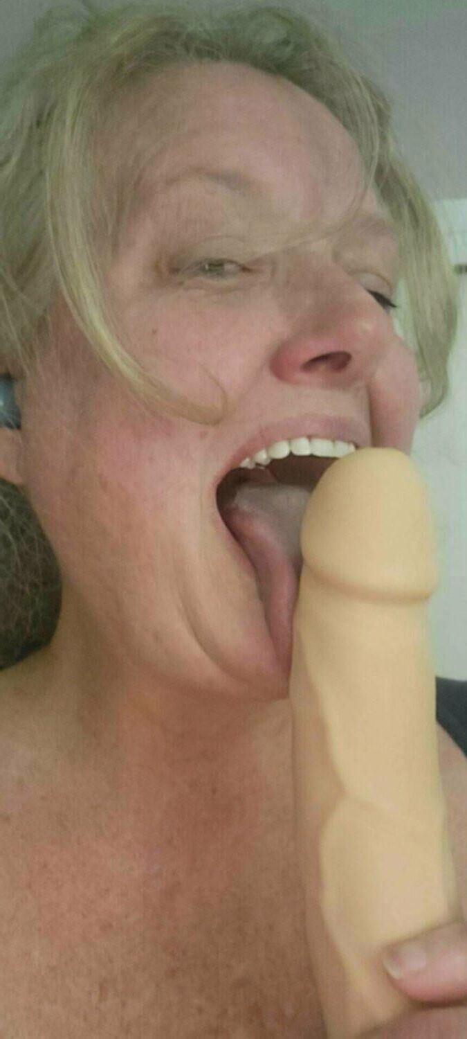 Busty Chubby Goonette Granny