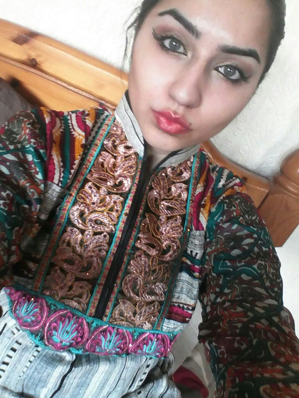 Paki Hijab Musulmán árabe tetas desnudas