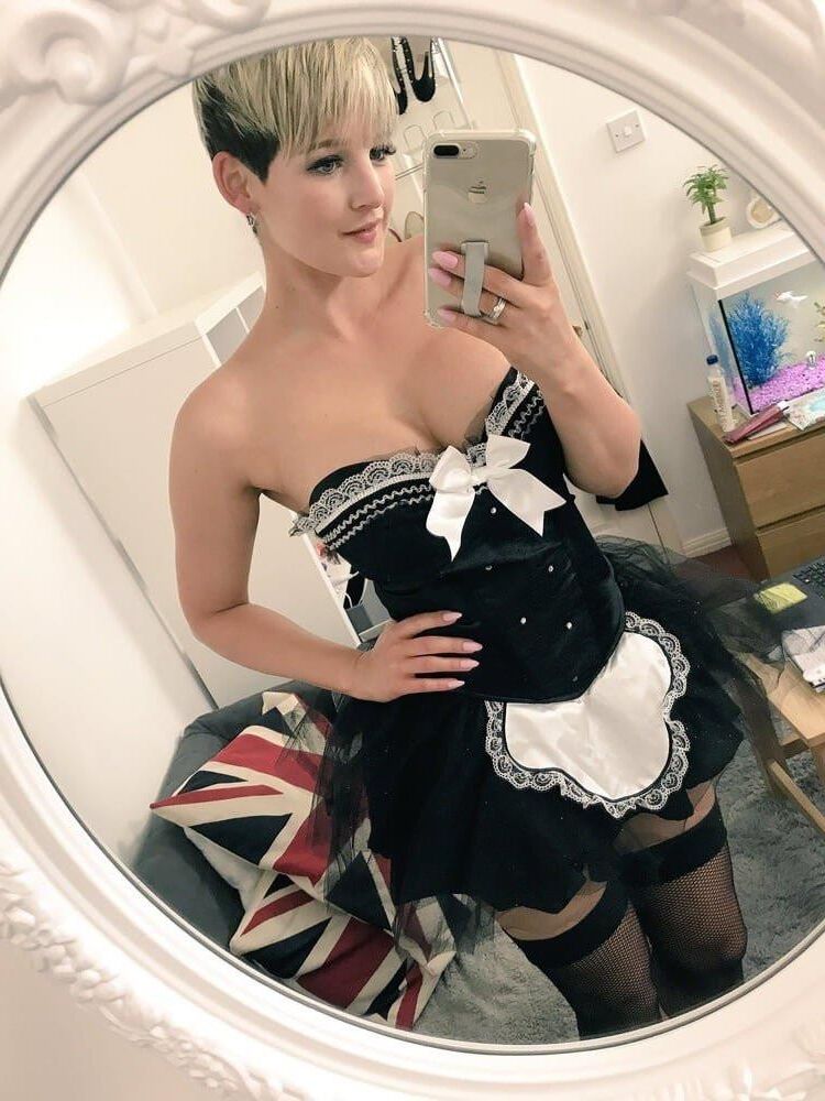Pornstar Bombshell Milf Hannah Brooks