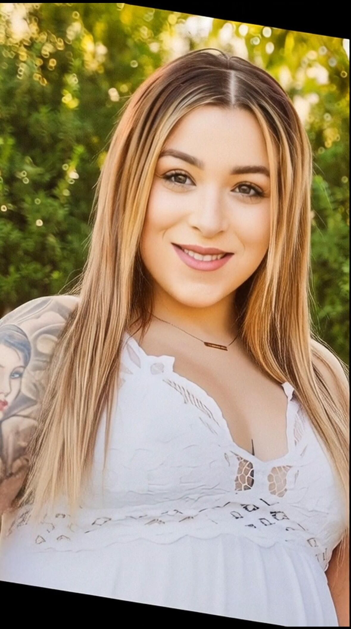 Ai mi hijastra (tetas de vestir)