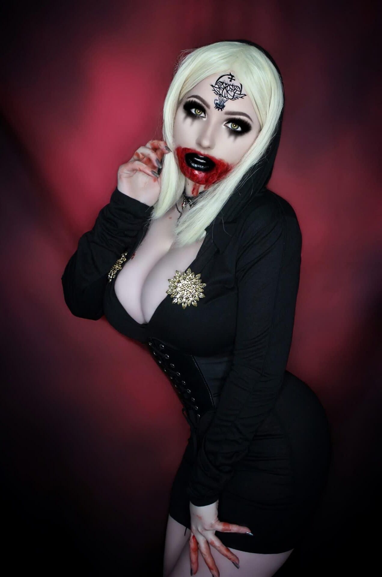 Ivy Tenebrae Goth/Latex/Cosplay Bimbo