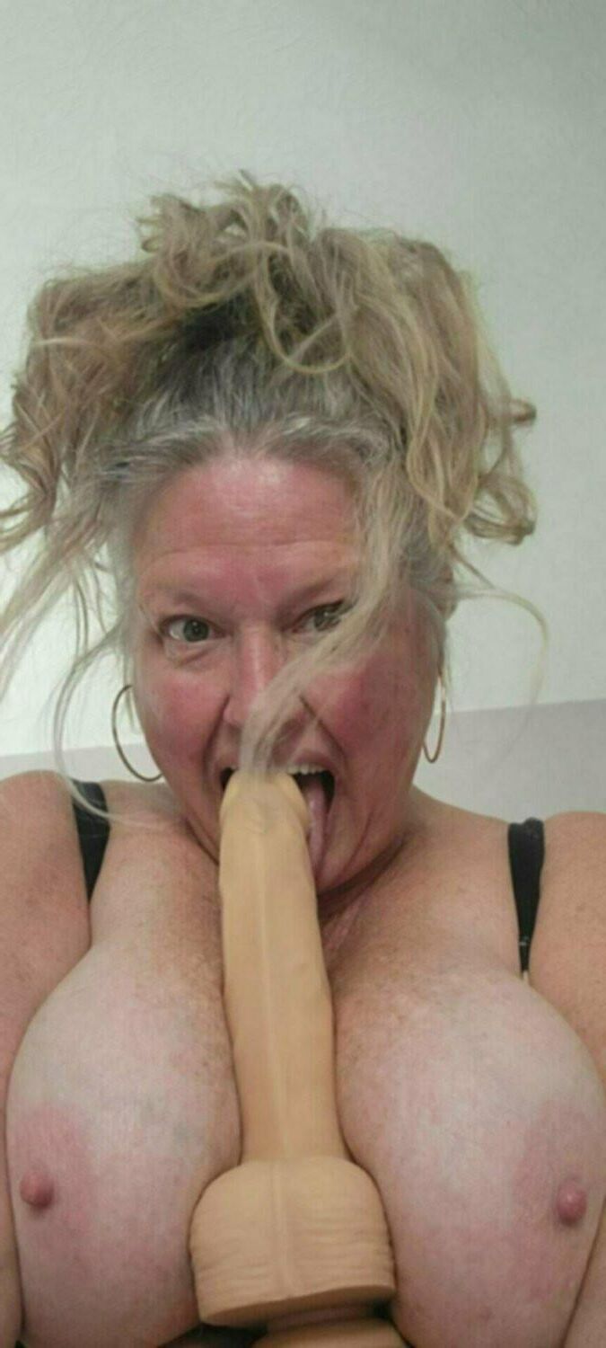 Busty Chubby Goonette Granny