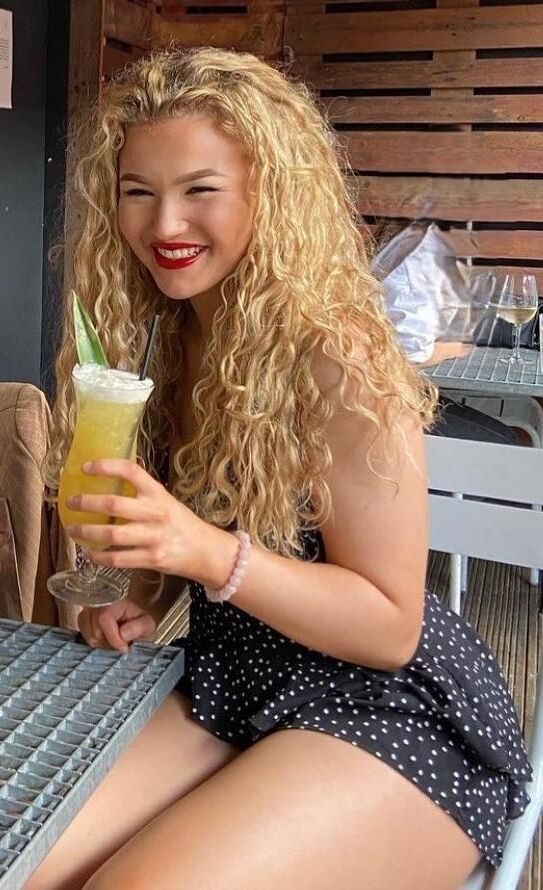 Sexy Chav Melanie