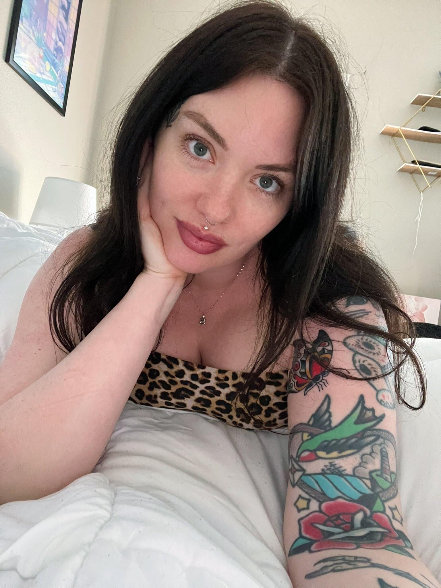 Peach Big Butt Big Boobs Hermosos tiros calientes mixtos de BBW MILF