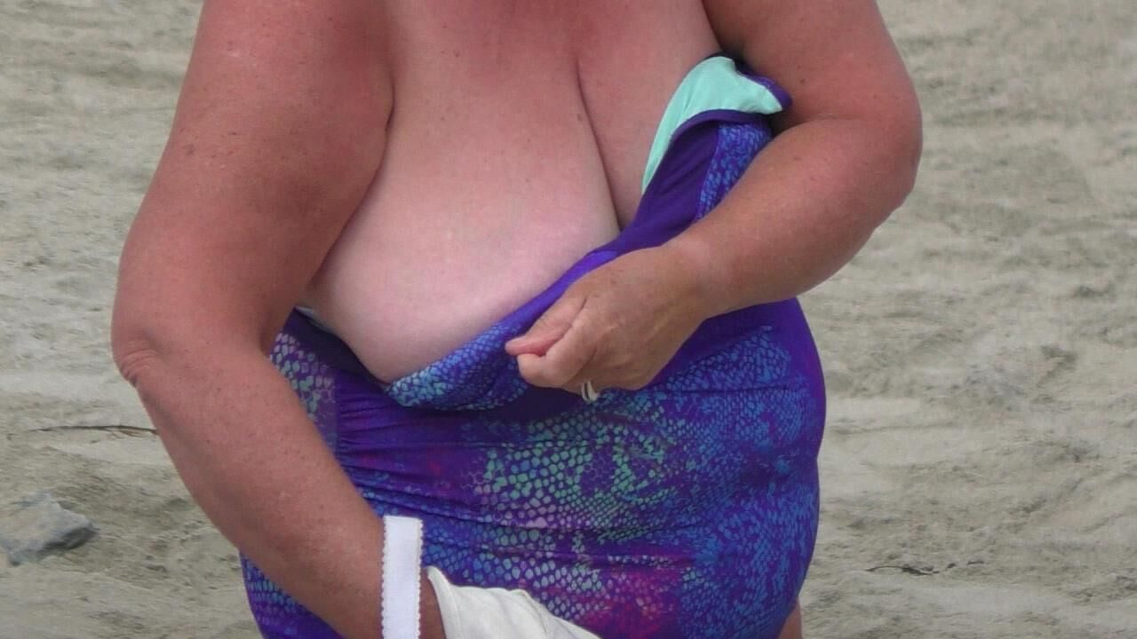 BBW Granny mostrando peitos