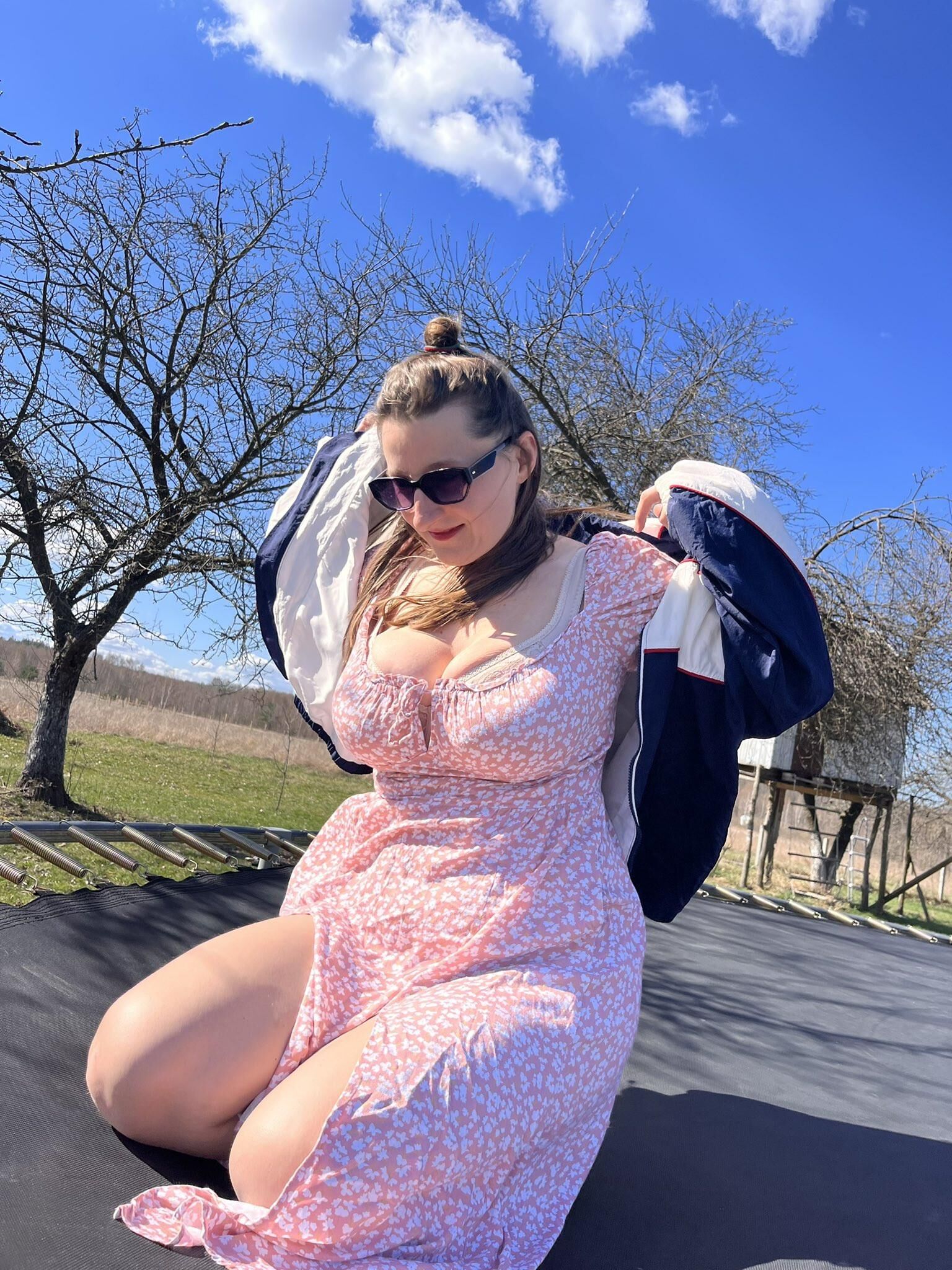 Puma riesige Brüste ukrainisch sexy brünette milf gemischte heiße Aufnahmen