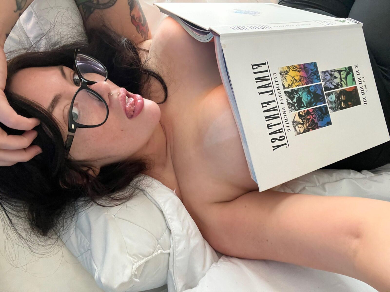 Peach Big Butt Big Boobs Hermosos tiros calientes mixtos de BBW MILF