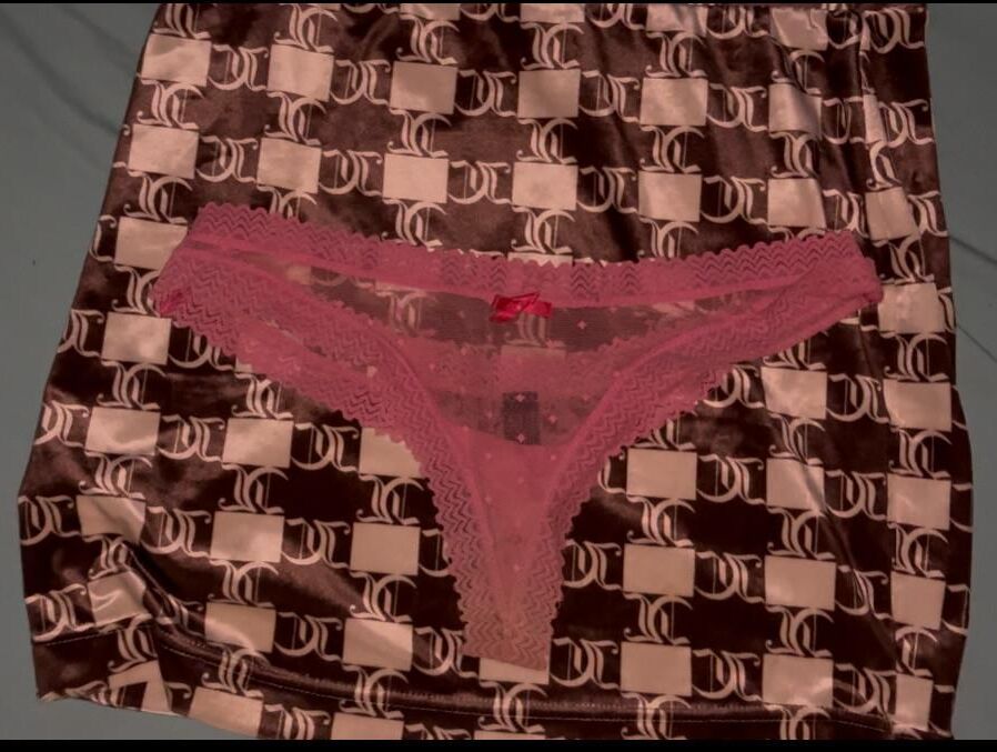 Schwester Thong und Rock. 
