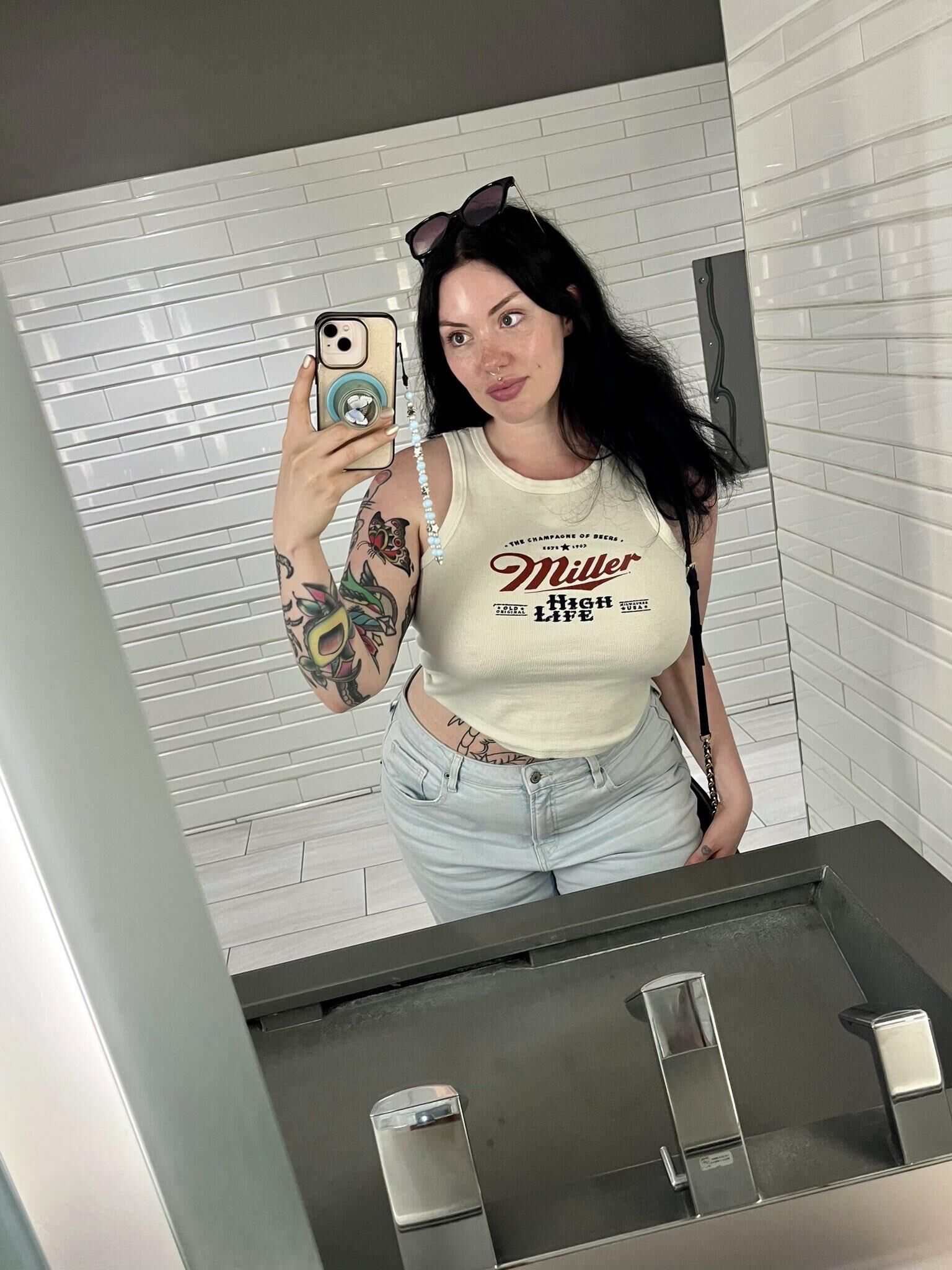 Peach Big Butt Big Boobs Hermosos tiros calientes mixtos de BBW MILF