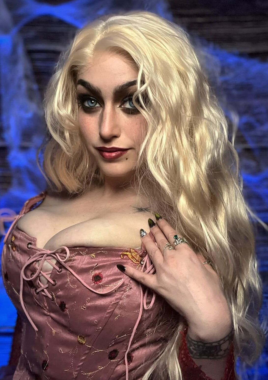 Insta Cosplayer